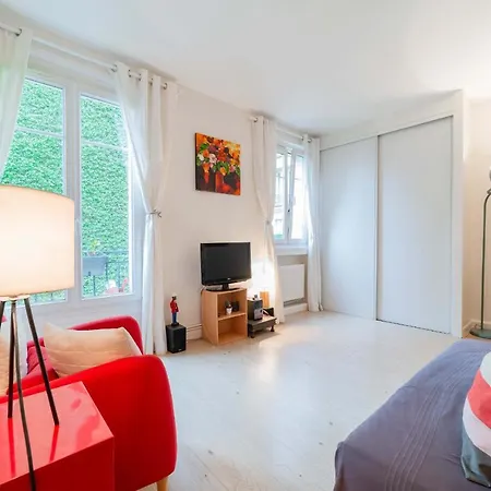 Beautiful Bright Near Alesia Appartamento Parigi